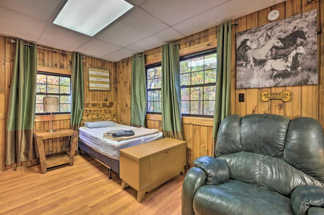 Cheyenne Ranch Apt With 50 Acres By Raystown Lake Huntingdon Exterior photo